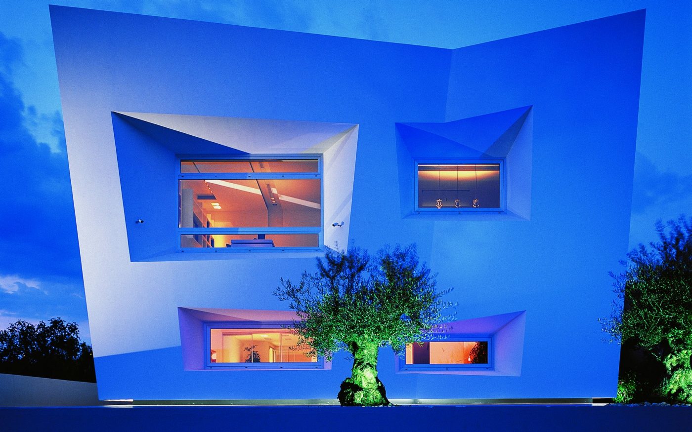 Lumenart - House of Light, company headquarters with clay blocks; Brick Award 2014 Spezial Prize Winner; Rusan arhitektura; Photo: Damir Fabijanic