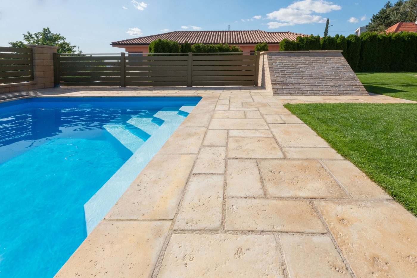 Referentni projekt uz Semmelrock Bradstone Old Town