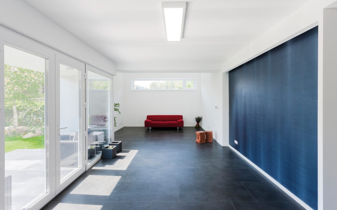 e4 house inside picture