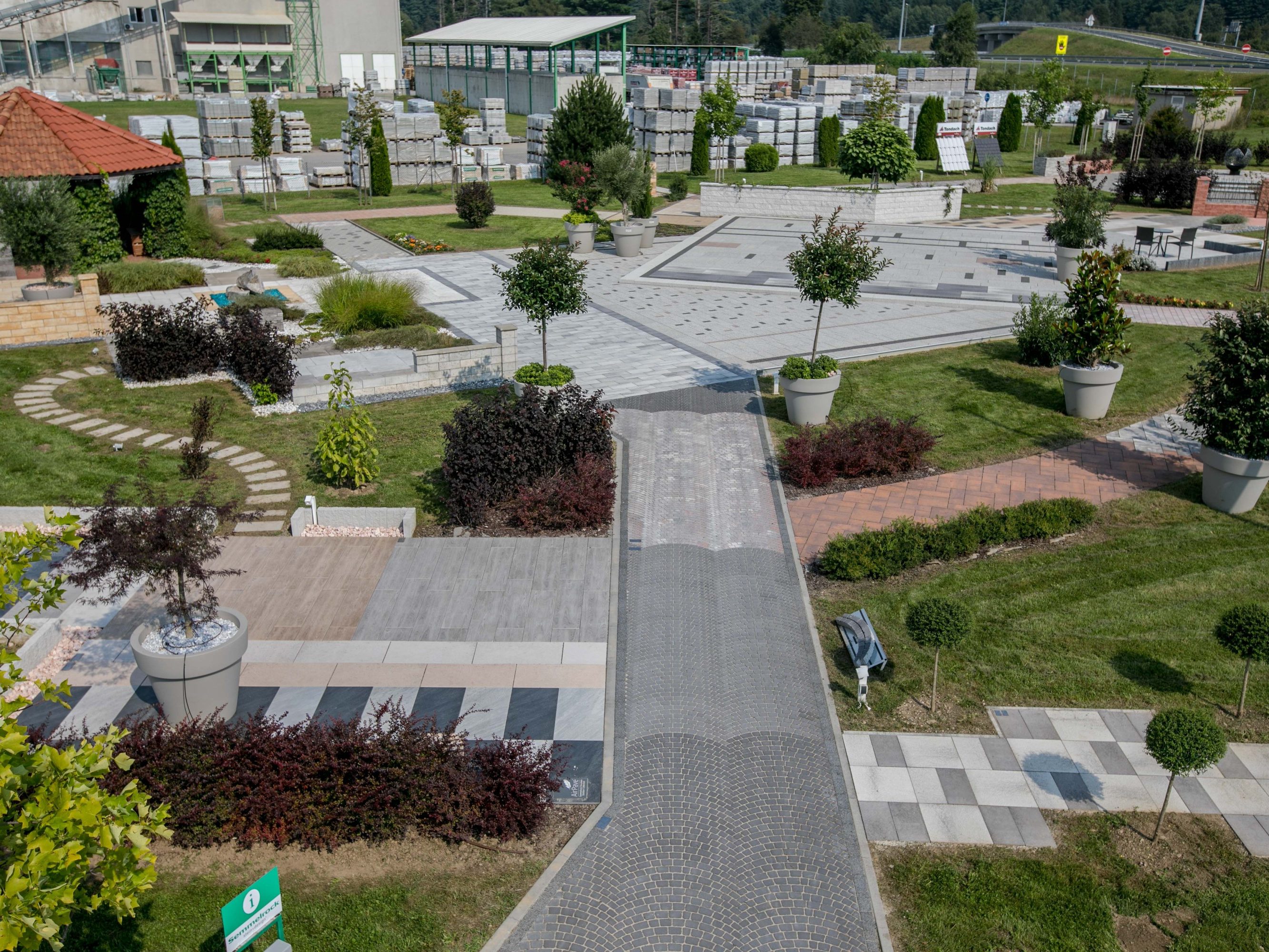 Semmelrock izložbeni vrt u Ogulinu