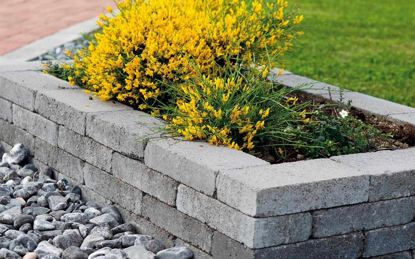 Uređenje vrta Semmelrock zidnim sistemom