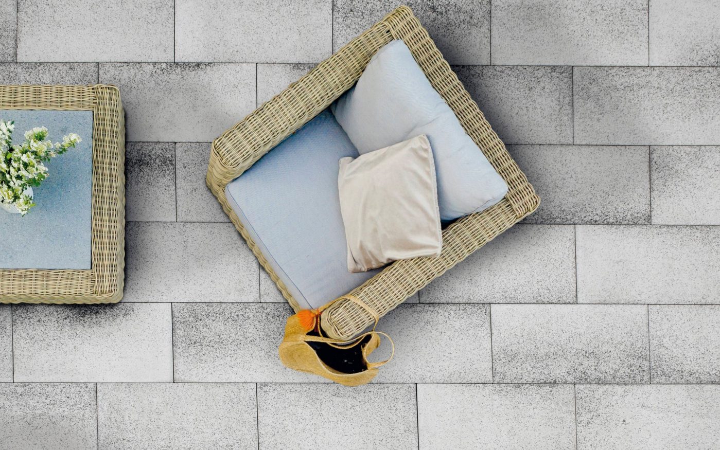 Moderna terasa popločana Umbriano opločnikom