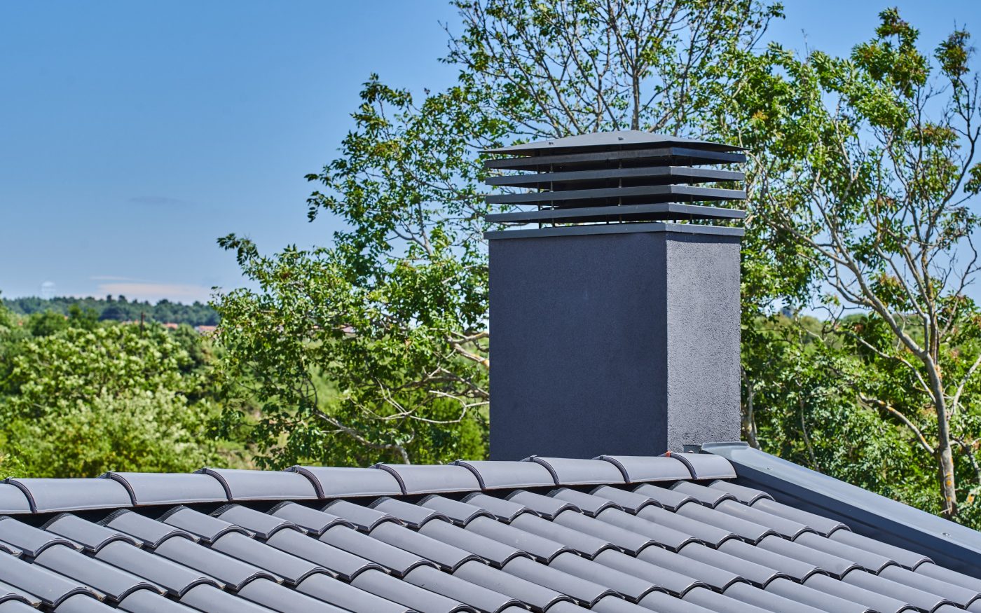 Bijeli PVC krovni prozor