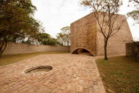 San Bernardo Chapel with clay blocks; Brick Award 2018 Special Prize Winner Category "Sharing Public Spaces"; Nicolás Campodonico Estudio; Photo: Nicolás Esteban Campodonico