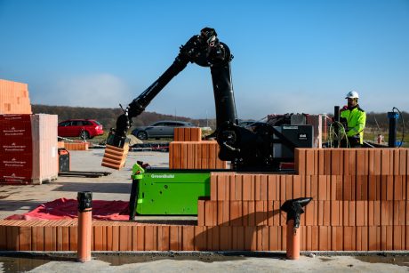 WLTR robot održava neprekidan tempo robotskog zidanja
