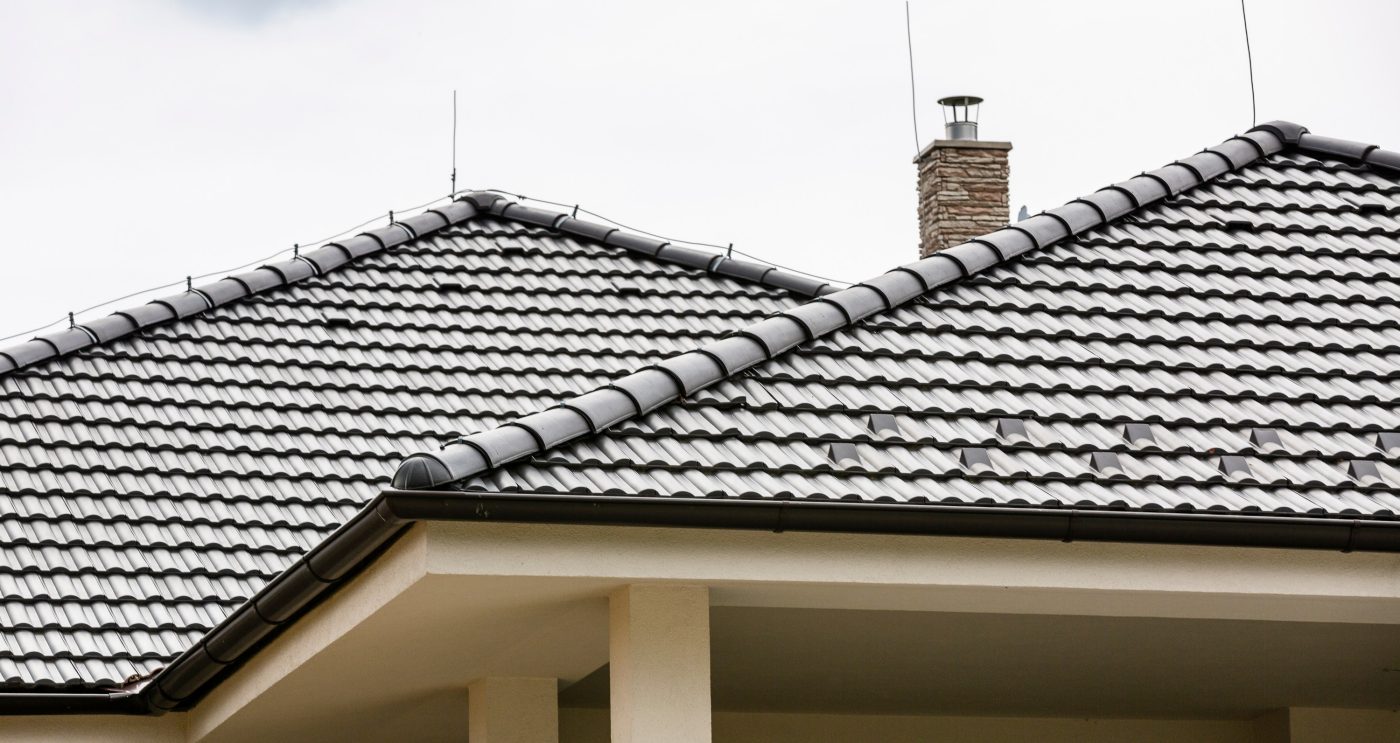 Tondach glineni crijep na kosom krovu obiteljske kuće - kvaliteta i trajnost