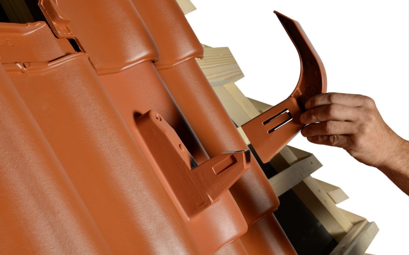 Tondach snjegobrani za zaštitu od padajućeg snijega s kosog krova