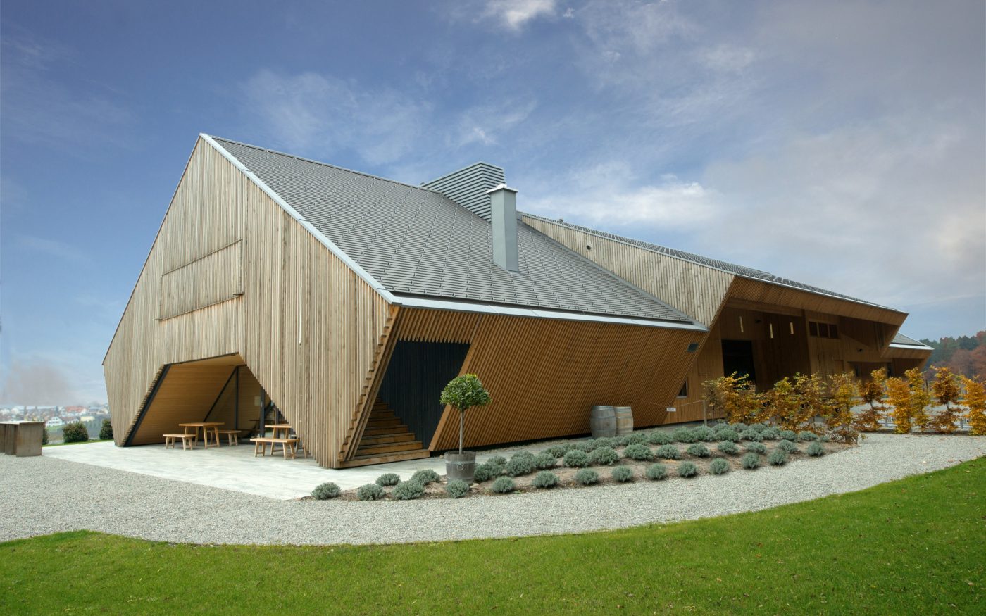 Vinarija Schmidt am Bodensee s Tondach glinenim crijepom - referentni projekt kosi krov