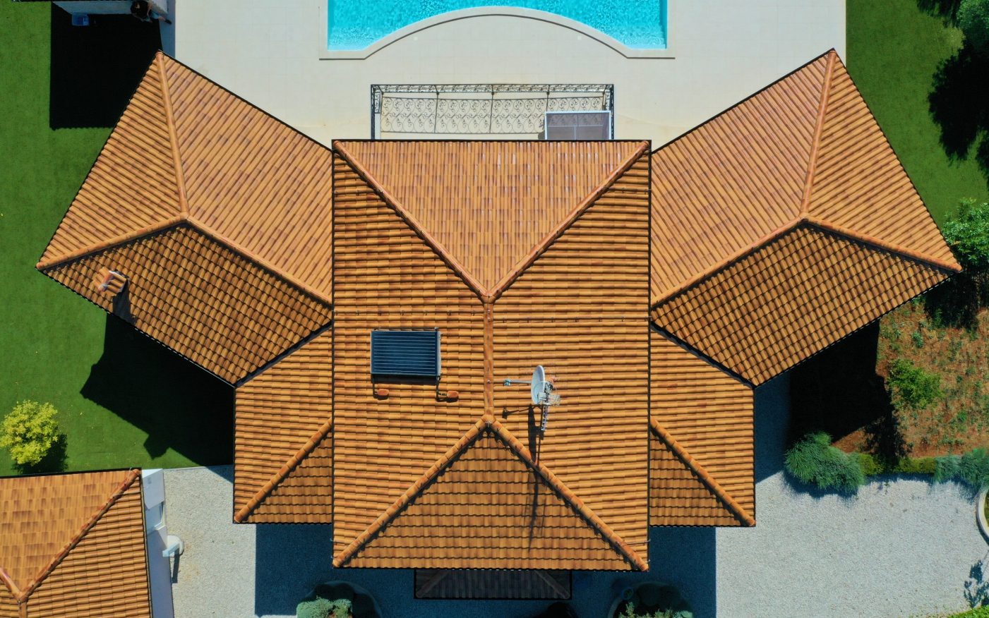 Vila Jordanov s Tondach Veneton 14 mediteranskim crijepom - pogled na krov