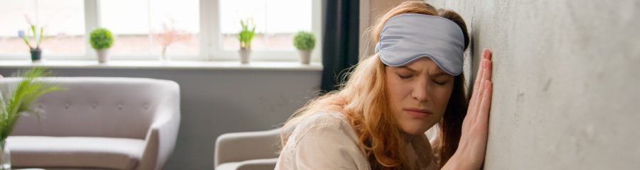 Žena kojoj smeta buka iz susjednog stana