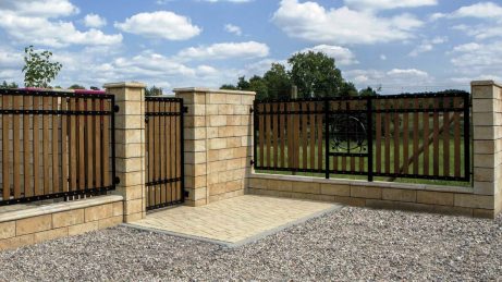 Semmelrock Bradstone Travero betonska ograda s uzorkom prirodnog kamena