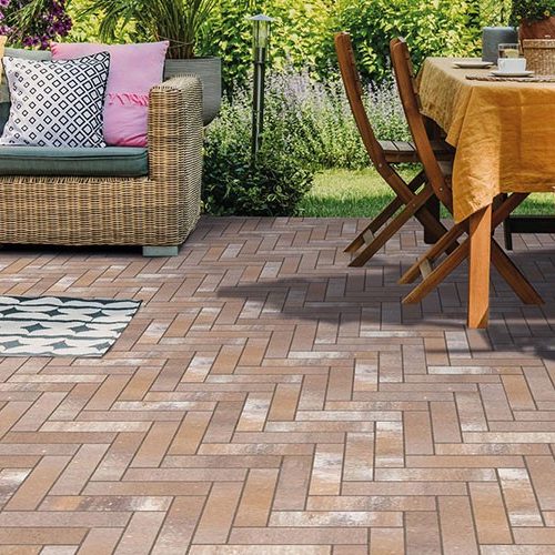 Parcetto cappuccino opločnici za tople i ugodne vanjske prostore. Idealni za terase, blagovaonice na otvorenom i vrtne zone.