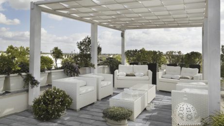 Uređenje vrta u stilu lounge bara uz Semmelrock Nordic Maritime ploče