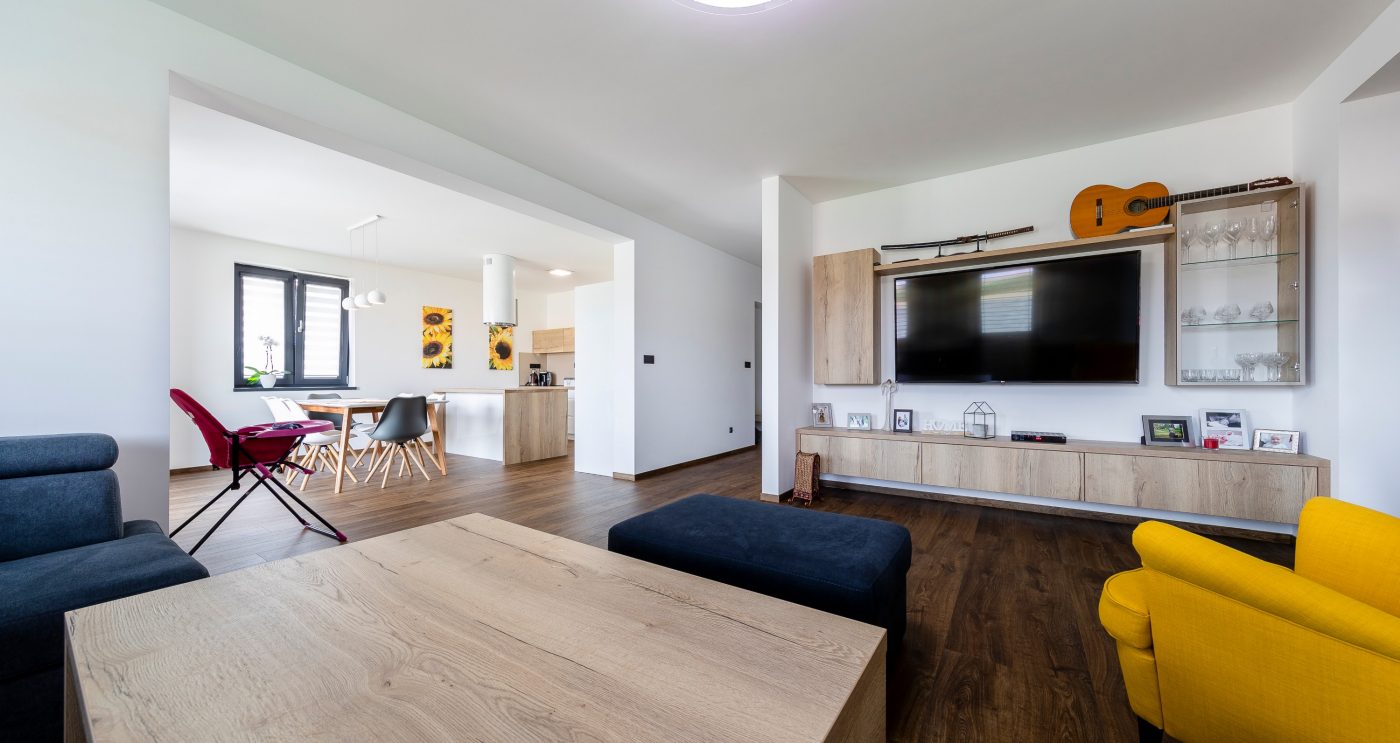 Reference photo of single house in Podluzany 12